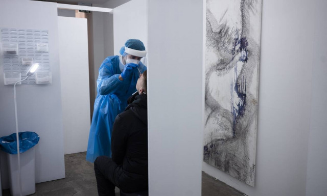 Κορονοϊός - Γερμανία: Επελαύνει ο φονικός ιός - 25.533 νέα κρούσματα και 412  νεκροί