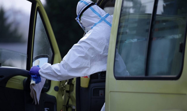 Κρούσματα σήμερα: 262 νέα και 46 θάνατοι σε 24 ώρες - Στους 473 οι διασωληνωμένοι