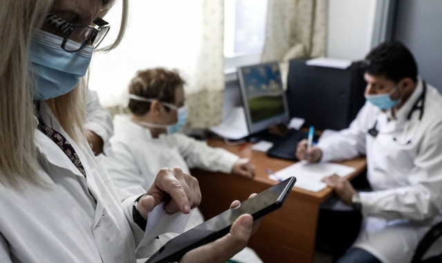 Εμβόλιο κορονοϊού: Τα πρόσωπα και τα στελέχη της κυβέρνησης που θα εμβολιαστούν τις επόμενες ημέρες