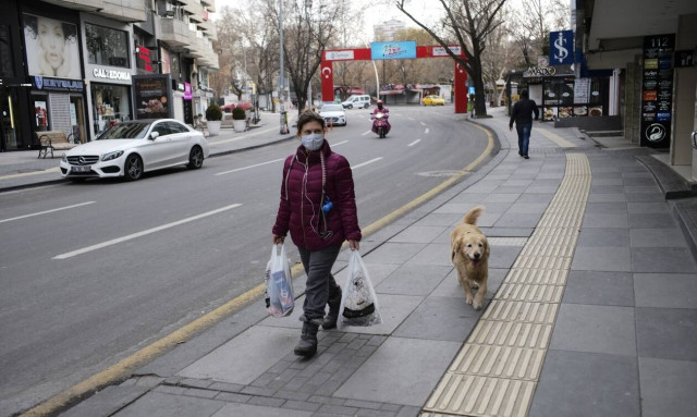 Κορονοϊός - Τουρκία: Στους 254 οι νεκροί - Πάνω από 14.000 τα κρούσματα το τελευταίο 24ωρο	