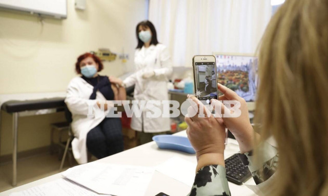 Κορονοϊός: Ποιοι εμβολιάζονται σήμερα - Τι προβλέπει ο σχεδιασμός για την «Ελευθερία»