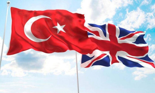 Λονδίνο και Άγκυρα υπογράφουν συμφωνία ελευθέρου εμπορίου