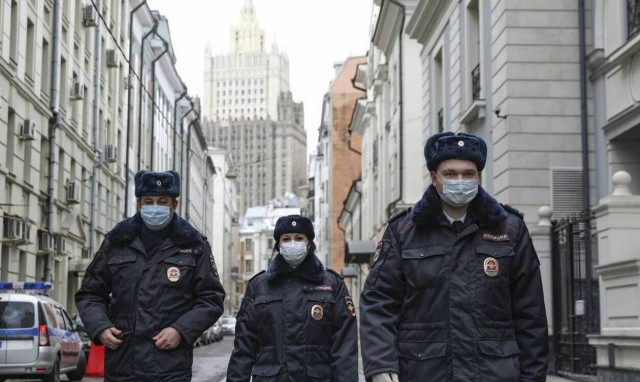 Μόσχα - Κορονοϊός: Κλειστά τα σχολεία έως τις 17 Ιανουαρίου και... βάλε λόγω πανδημίας