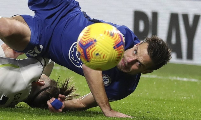 Κορονοϊός: Η πανδημία κάνει δύσκολη τη ζωή της Premier League