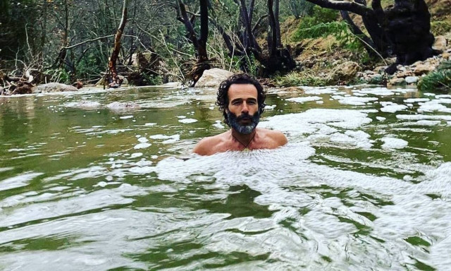 Ευθυμιάδης: Δίνει τέλεια tips για φρεσκάδα του σπιτιού με ένα φασκόμηλο!