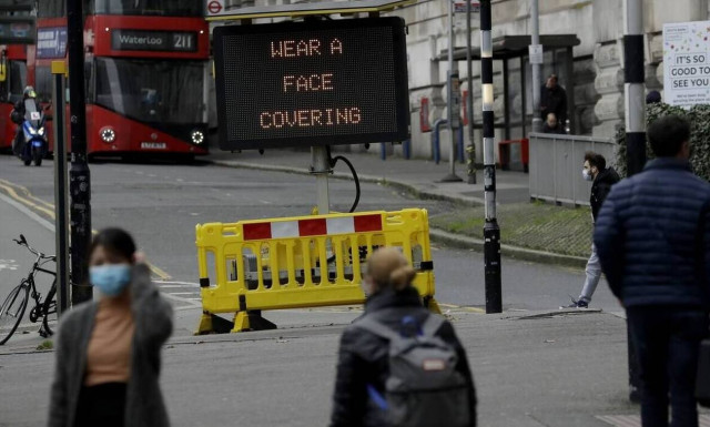 Βρετανία: Περισσότερες περιοχές της Αγγλίας σε αυστηρό lockdown