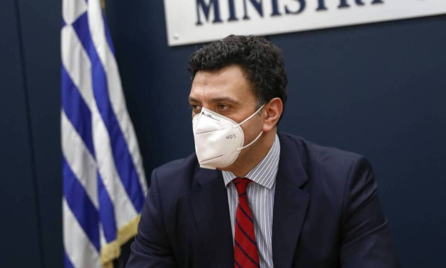 Health minister calls on the public to observe restrictions during New Year's holidays