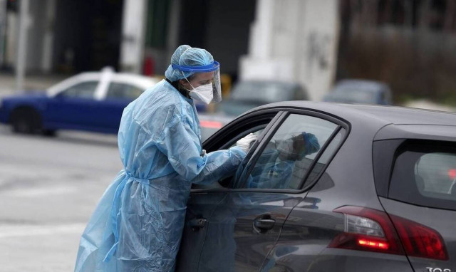 Κορoνοϊός: «Βράζει» η Αττική με 341 νέα κρούσματα - Πού εντοπίζονται