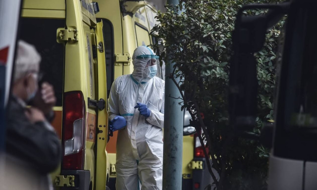 Κρούσματα σήμερα: 942 νέα ανακοίνωσε ο ΕΟΔΥ - 58 νεκροί σε 24 ώρες - 443 οι διασωληνωμένοι 