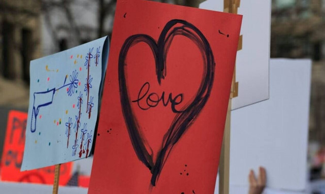 Το τούνελ του έρωτα: Έσκαψε μέχρι το σπίτι της ερωμένης του αλλά τους έπιασε ο άντρας της