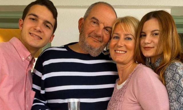 Κώστας Καραμανλής – Νατάσα Παζαϊτη: Έτσι ευχήθηκαν Καλή Χρονιά στους διαδικτυακούς τους φίλους