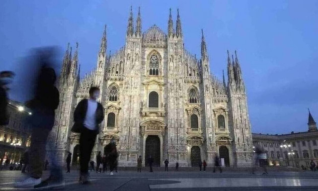 Ιταλία - Κορονοϊός: Έλεγχοι στο διαδίκτυο για την αποτροπή παράνομων πάρτι σε σπίτια και σκάφη