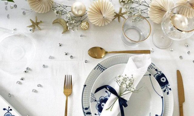 15 ιδέες για να στολίσεις το εορταστικό σου τραπέζι απόψε το βράδυ