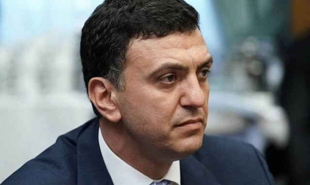 Βασίλης Κικίλιας: Eυχές του υπουργού για την πρωτοχρονιά