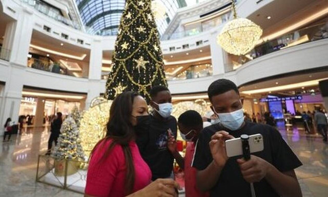 Κορονοϊός: Ρεκόρ κρουσμάτων στα Ηνωμένα Αραβικά Εμιράτα με τους Έλληνες να επιστρέφουν από Ντουμπάι