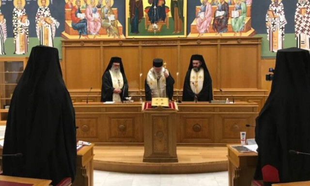 Lockdown: Αντιδρά στα αυστηρά μέτρα η Ιερά Σύνοδος