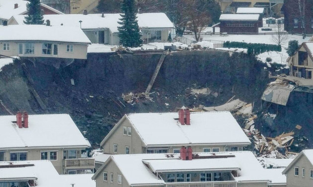 Νορβηγία: Τέσσερις νεκροί και έξι αγνοούμενοι από την κατολίσθηση
