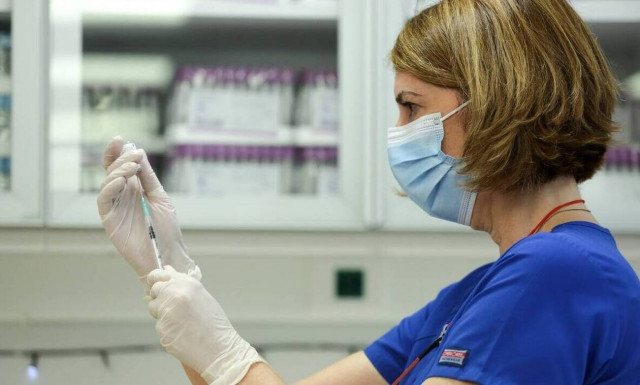 Σχέδιο «Ελευθερία»: Ξεκινά το πλάνο για 5.000 εμβολιασμούς την ημέρα - Πότε θα χορηγηθεί σε πολίτες