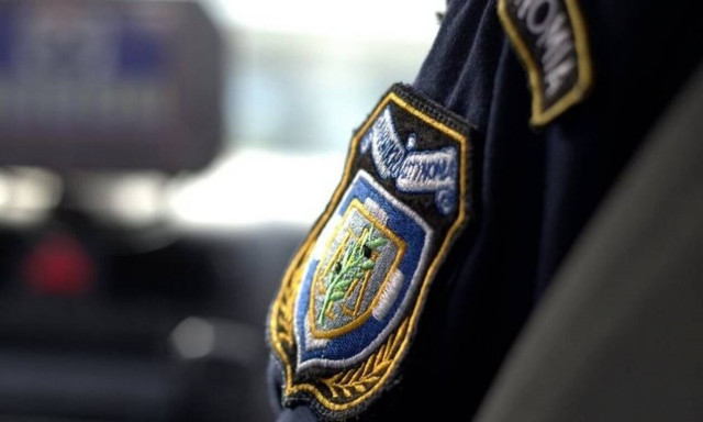 Πάτρα: Πήρε τηλέφωνο την αστυνομία για να καταγγείλει το… γλέντι στην τηλεόραση