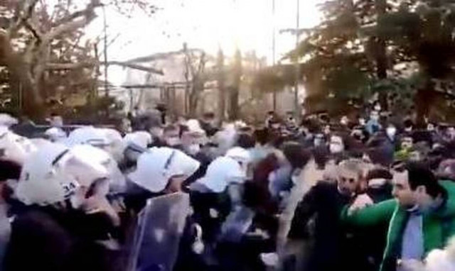 Τούρκοι φοιτητές εναντίων Ερντογάν: Εξέγερση για τον διορισμό Πρύτανη με διάταγμα του σουλτάνου