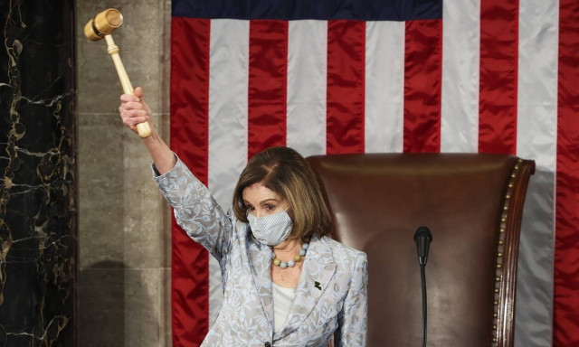 ΗΠΑ: Η Νάνσι Πελόζι επανεξελέγη πρόεδρος της Βουλής των Αντιπροσώπων