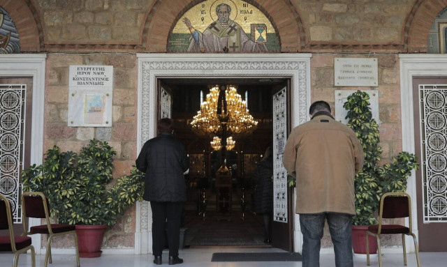 ΣτΕ: Νόμιμα τα περιοριστικά μέτρα στις Εκκλησίες τα Χριστούγεννα και την Πρωτοχρονιά