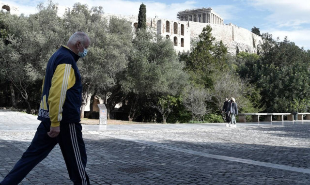 Lockdown: Τέλος της εβδομάδας οι αποφάσεις για παράταση - Τι θα γίνει με το λιανεμπόριο