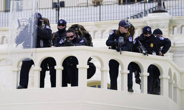 Ουάσιγκτον: Στρατιώτες της Εθνικής Φρουράς στο Καπιτώλιο