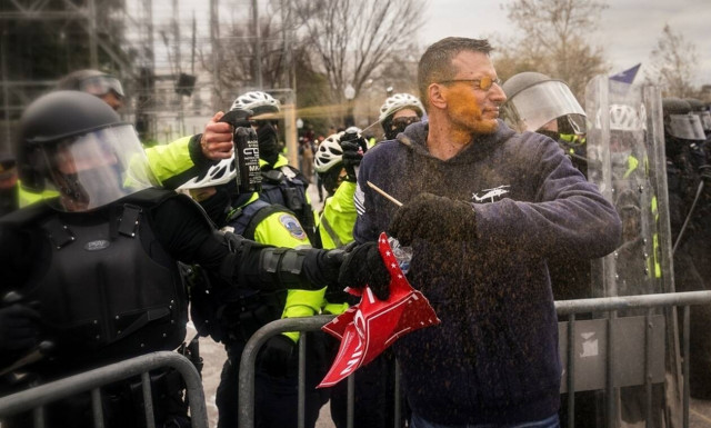 «Βράζουν» οι ΗΠΑ: Διαδηλώσεις υπέρ του Τραμπ και σε άλλες πολιτείες