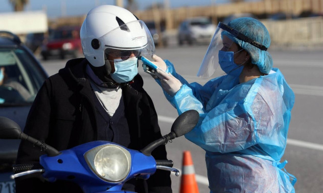 Κορονοϊός: Γιατί είναι κρίσιμες οι επόμενες 15 ημέρες - Κίνδυνος νέας έκρηξης κρουσμάτων