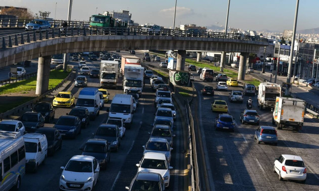 Τέλη κυκλοφορίας: Τα πέντε βήματα για την κατάθεση πινακίδων
