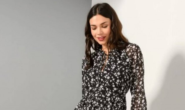 10 πολύχρωμα φορέματα για να αγοράσεις σήμερα