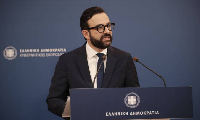 Ταραντίλης σε Τσίπρα: Προτιμάτε να μείνουν κλειστοί οι ναοί με την χρήση βίας;