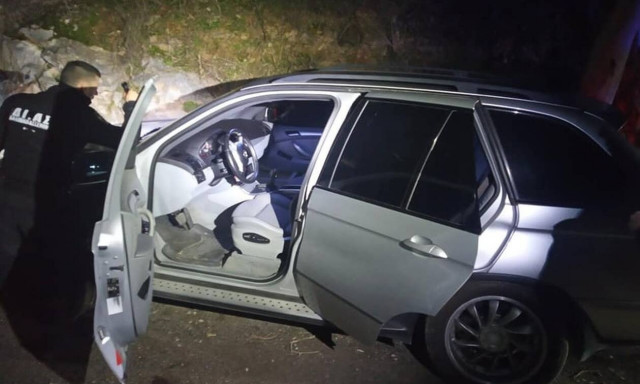 Περιπετειώδης καταδίωξη στον Βύρωνα: Έκλεψαν χρηματοκιβώτιο και τζιπ από μάντρα