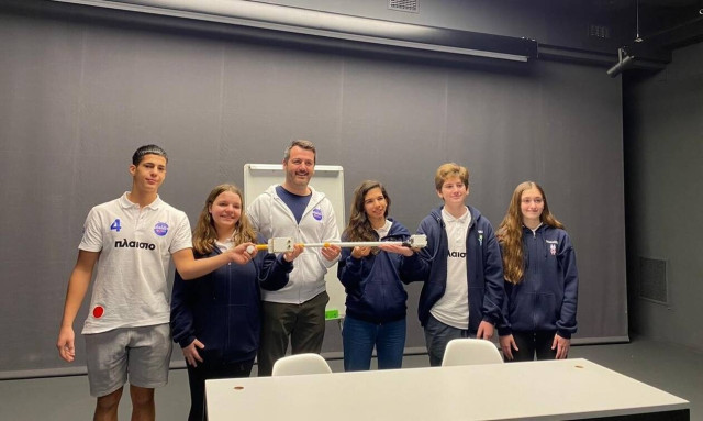 Η Ελλάδα κατακτά για πρώτη φορά χρυσό μετάλλιο στη Διεθνή Ολυμπιάδα Ρομποτικής