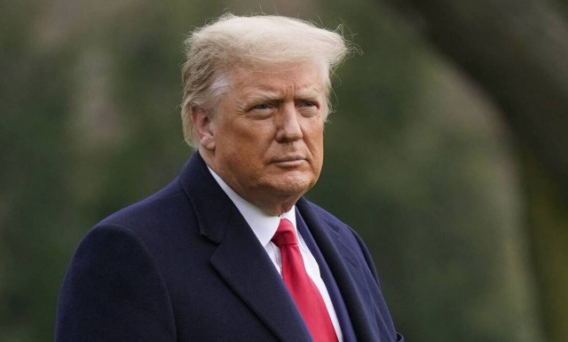 «Μπλόκο» από Facebook και Twitter στον Τραμπ επ’ αόριστον