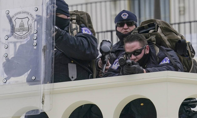 Συναγερμός στις ΗΠΑ: «Σφραγίστηκε» κτήριο του Καπιτωλίου στο Μίσιγκαν