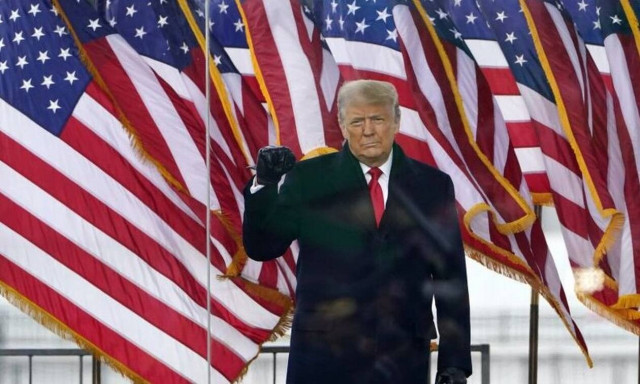 Τραμπ: «Δεν θα παραβρεθώ στην ορκωμοσία του Μπάιντεν»