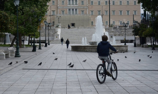 Παράταση Lockdown: Όλα κλειστά μέχρι νεοτέρας - Ποιες περιοχές κινδυνεύουν με σκληρότερα μέτρα