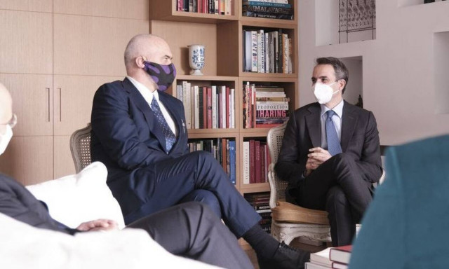 Συνάντηση Μητσοτάκη – Ράμα και ικανοποίηση για τη βελτίωση των σχέσεων Ελλάδας - Αλβανίας
