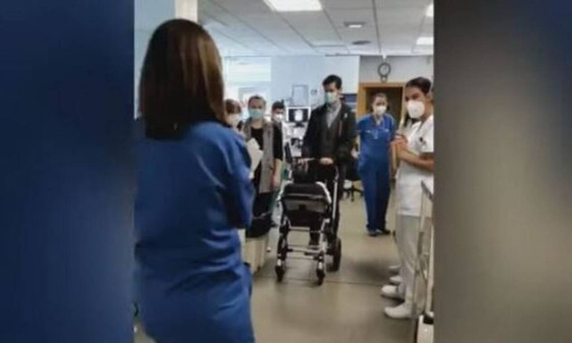 Βρέφος τριών μηνών νίκησε τον κορονοϊό μετά από μάχη 70 ημερών στην εντατική (vid)