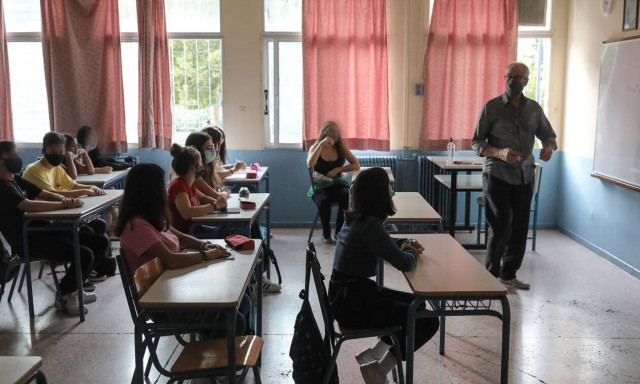Άνοιγμα σχολείων: Όσα πρέπει να γνωρίζετε για Δημοτικά-Νηπιαγωγεία - Τι θα γίνει με Γυμνάσια-Λύκεια