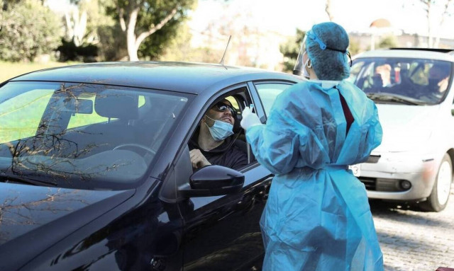 Κορονoϊός: Αισιόδοξα μηνύματα από τα rapid tests σε Βόλο και Σκιάθο