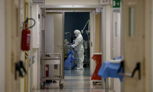 Ιταλία: 19.978 κρούσματα και 483 θάνατοι σε ένα 24ωρο - «Θα εμβολιασθώ», δήλωσε ο πάπας Φραγκίσκος