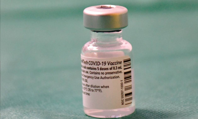 Politico: Η Γερμανία παραβίασε την ευρωπαϊκή αλληλεγγύη με τα εμβόλια - Άφεση αμαρτιών από Κομισιόν