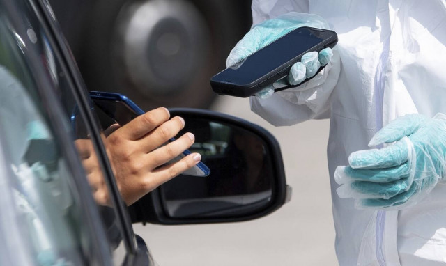 Κορονοϊός - Ελβετία: Με χρεοκοπία απειλούνται τα μισά εστιατόρια και ξενοδοχεία λόγω των μέτρων