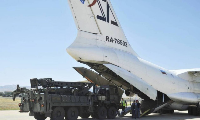 Τουρκία: Έτοιμη να ενεργοποιήσει τους S-400