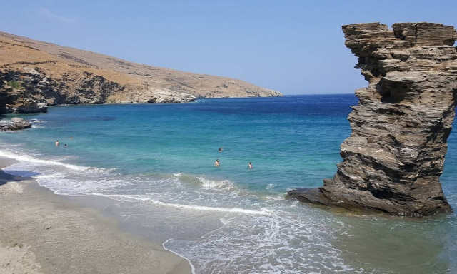 Άνδρος: Στη λίστα των New York Times με 52 προορισμούς για διακοπές για το 2021	