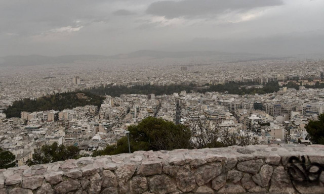 Καιρός ΤΩΡΑ: Προσοχή στις καταιγίδες λάσπης - Έντονα φαινόμενα τις επόμενες ώρες