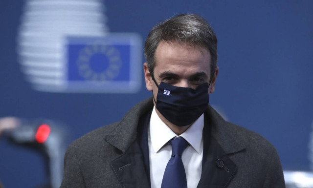 Politico: PM Mitsotakis has proposed 'Covid-19 vaccination certificate' in letter to EU Commission
